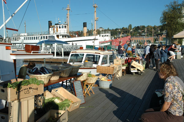 Farmboat Floating Market at Lake Union Park Seattle