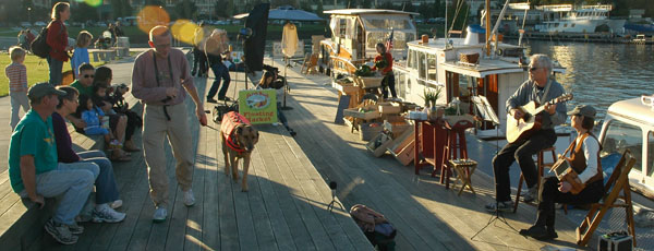 Maritime Folk Music at Farmboat Floating Market